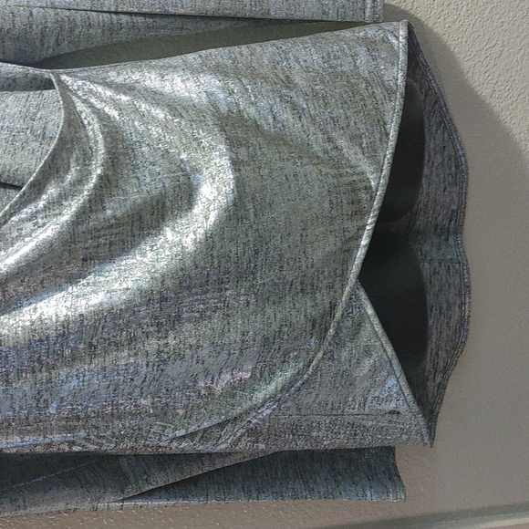 Trouve metallic blouse - Picture 3 of 4